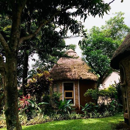 Kaz Garden Cottages Entebbe Eksteriør bilde