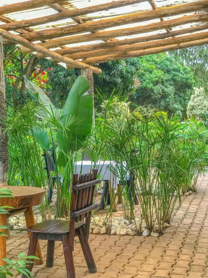 Kaz Garden Cottages Entebbe Eksteriør bilde