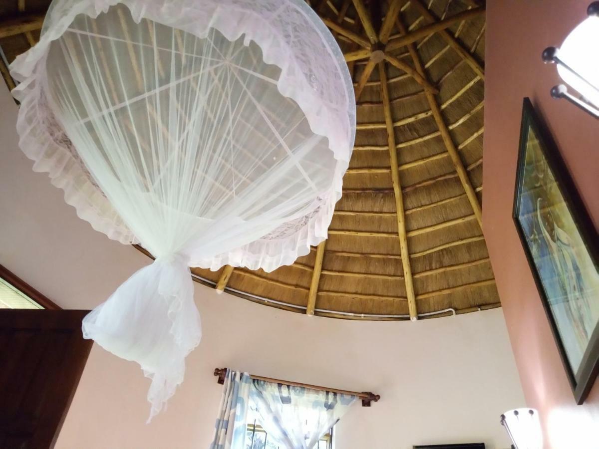 Kaz Garden Cottages Entebbe Eksteriør bilde