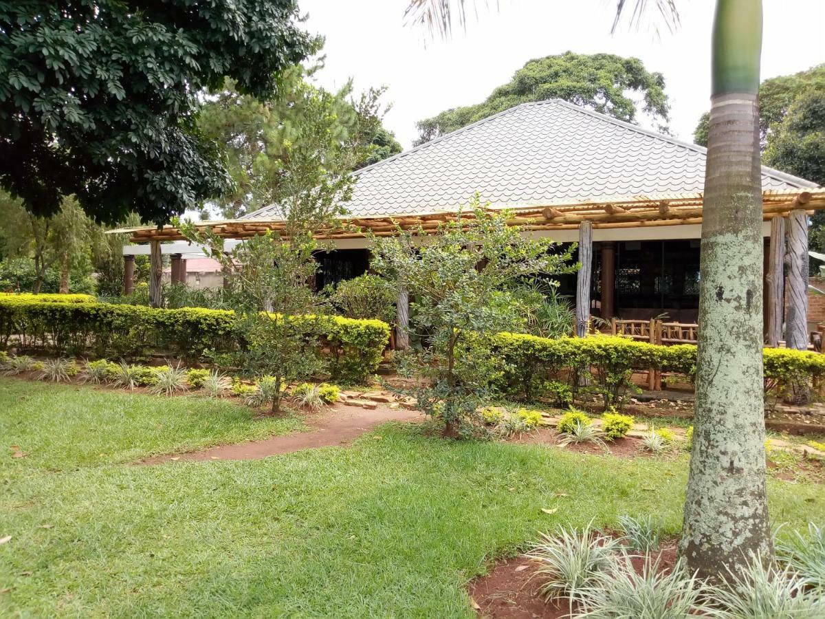 Kaz Garden Cottages Entebbe Eksteriør bilde